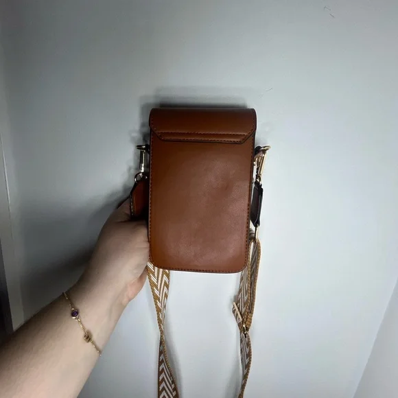 Lulla Collection NYC Brown Mini Crossbody Phone Bag Adjustable Strap - Picture 9 of 12